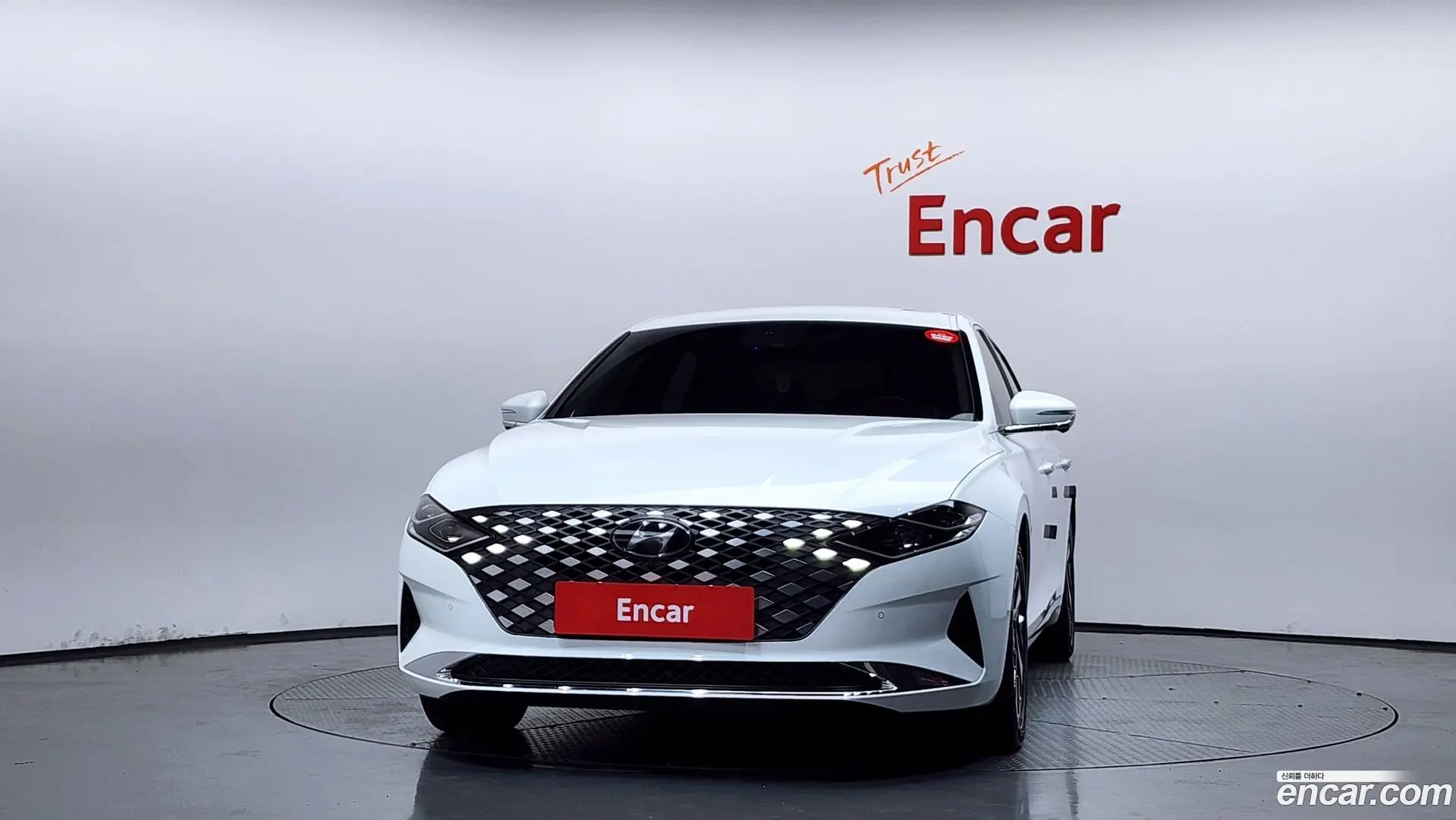Hyundai Grandeur Exclusive