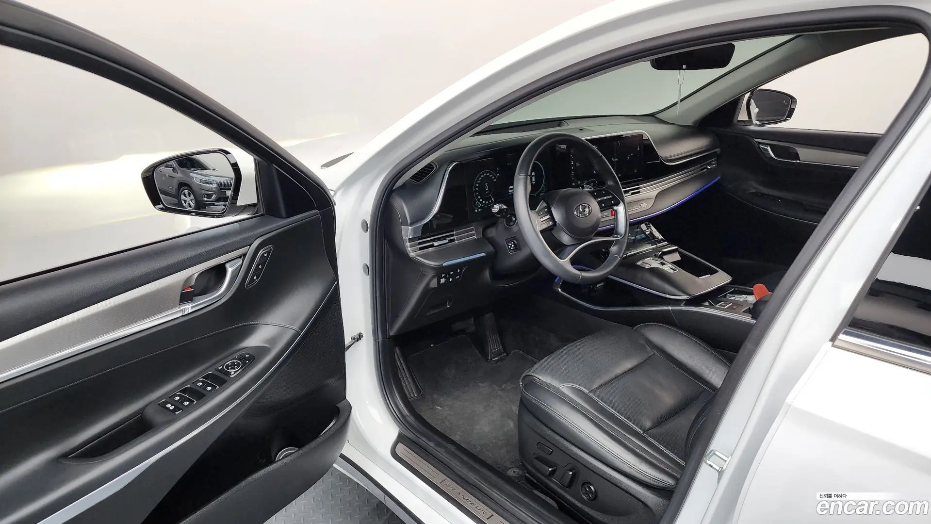 Hyundai Grandeur Exclusive