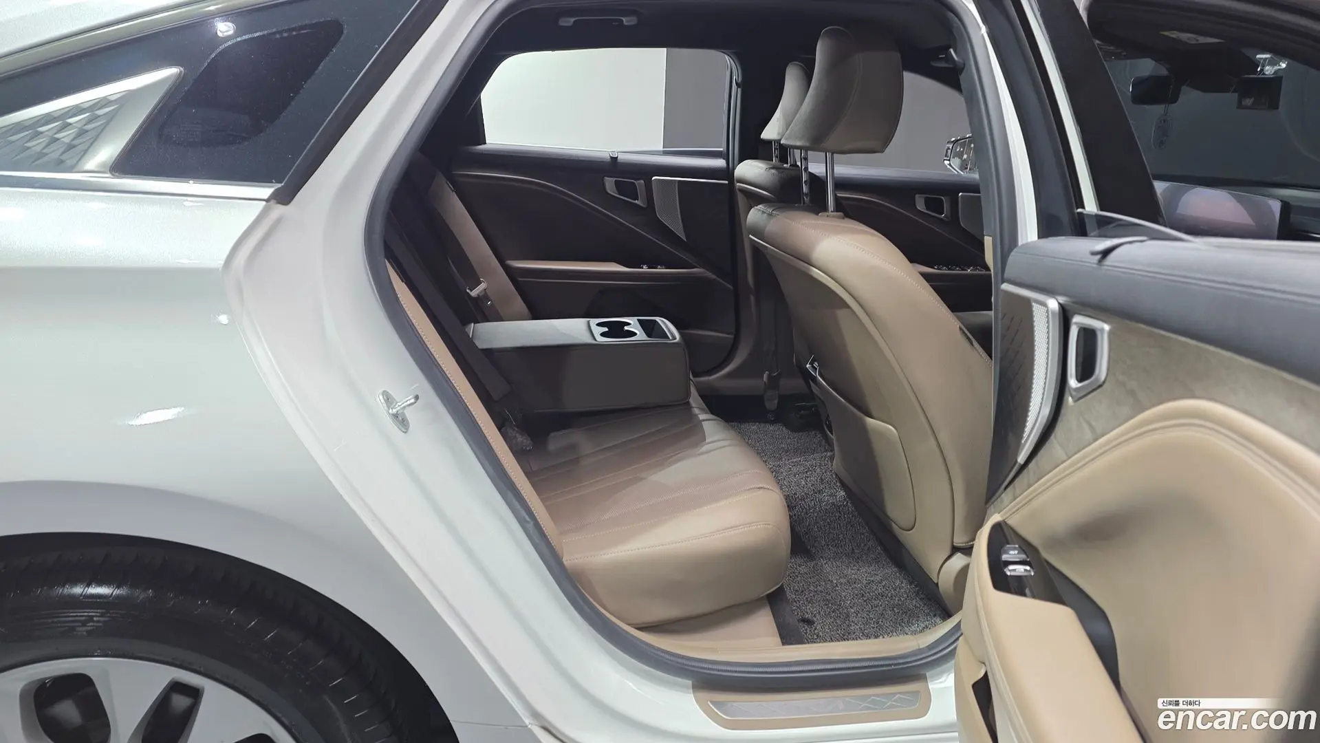 Kia K8 2.5 Gasoline 2WD 2021