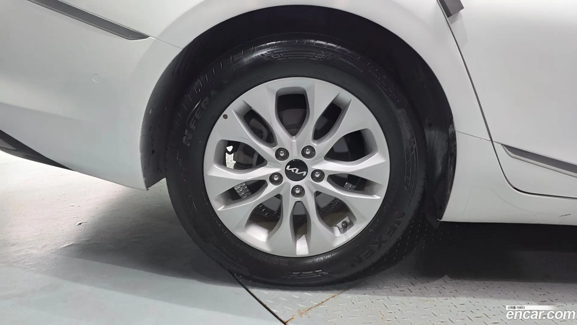 Kia K8 2.5 Gasoline 2WD 2021