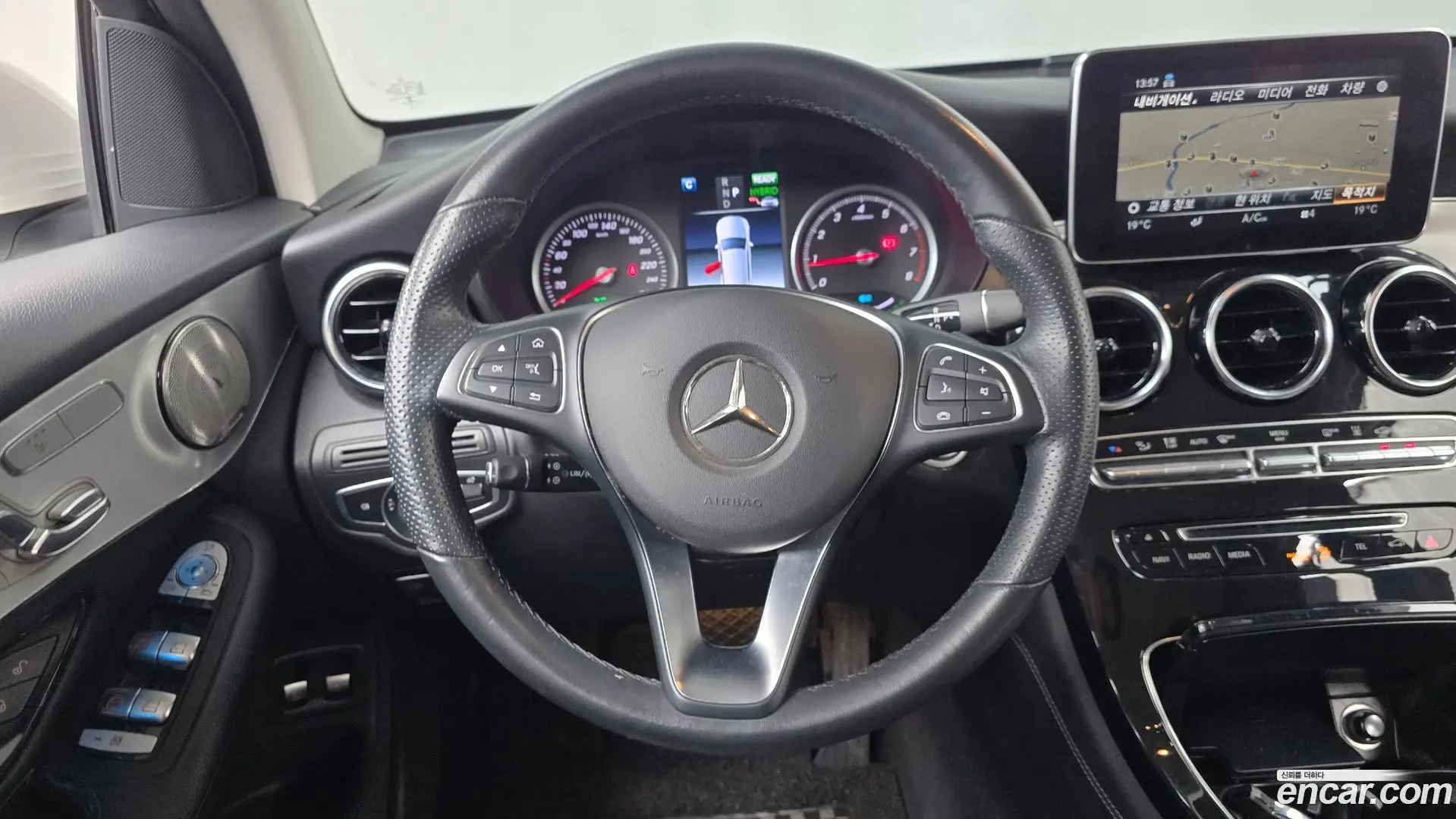 Mercedes-Benz GLC-Class GLC350e 4MATIC