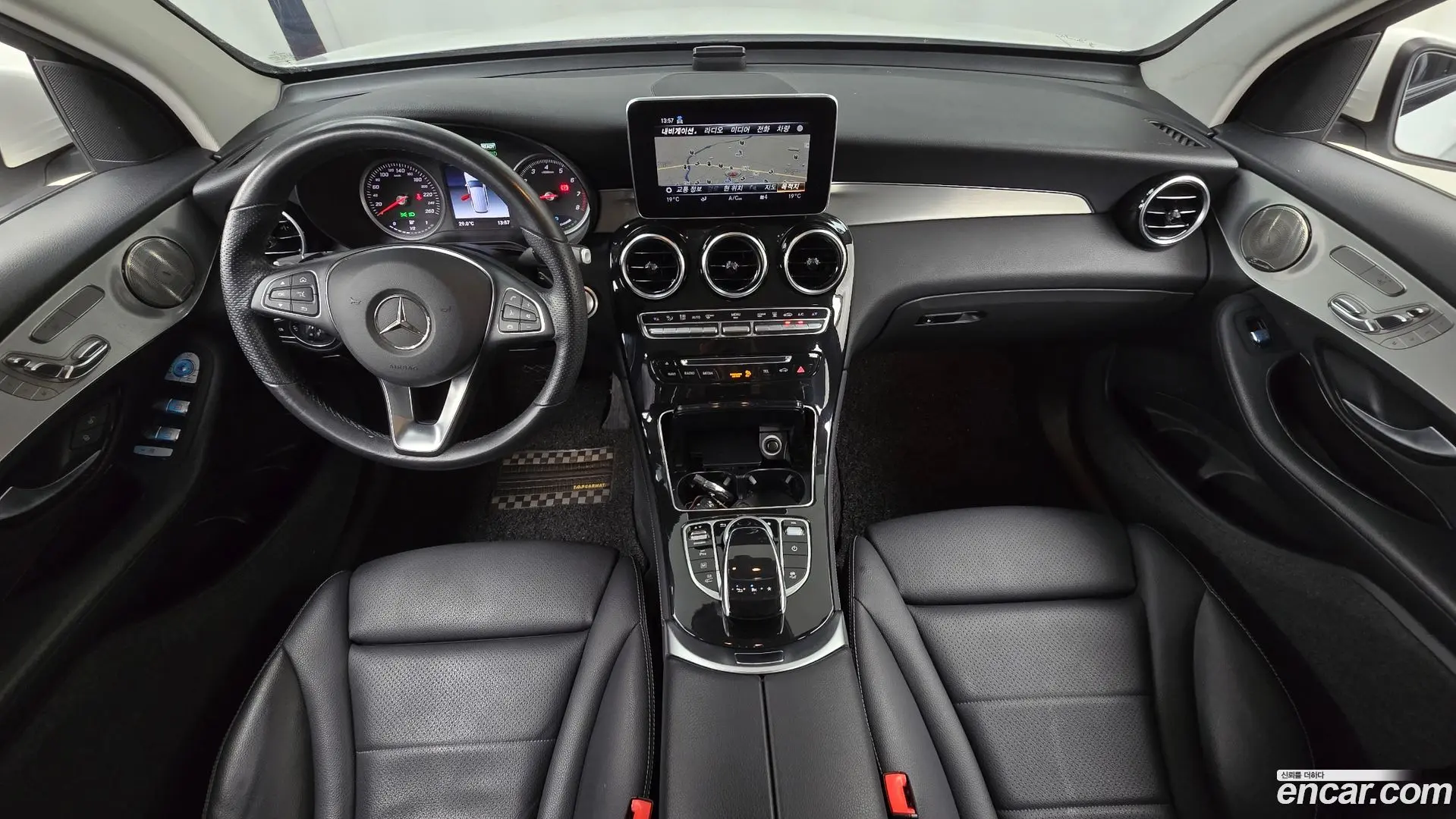 Mercedes-Benz GLC-Class GLC350e 4MATIC