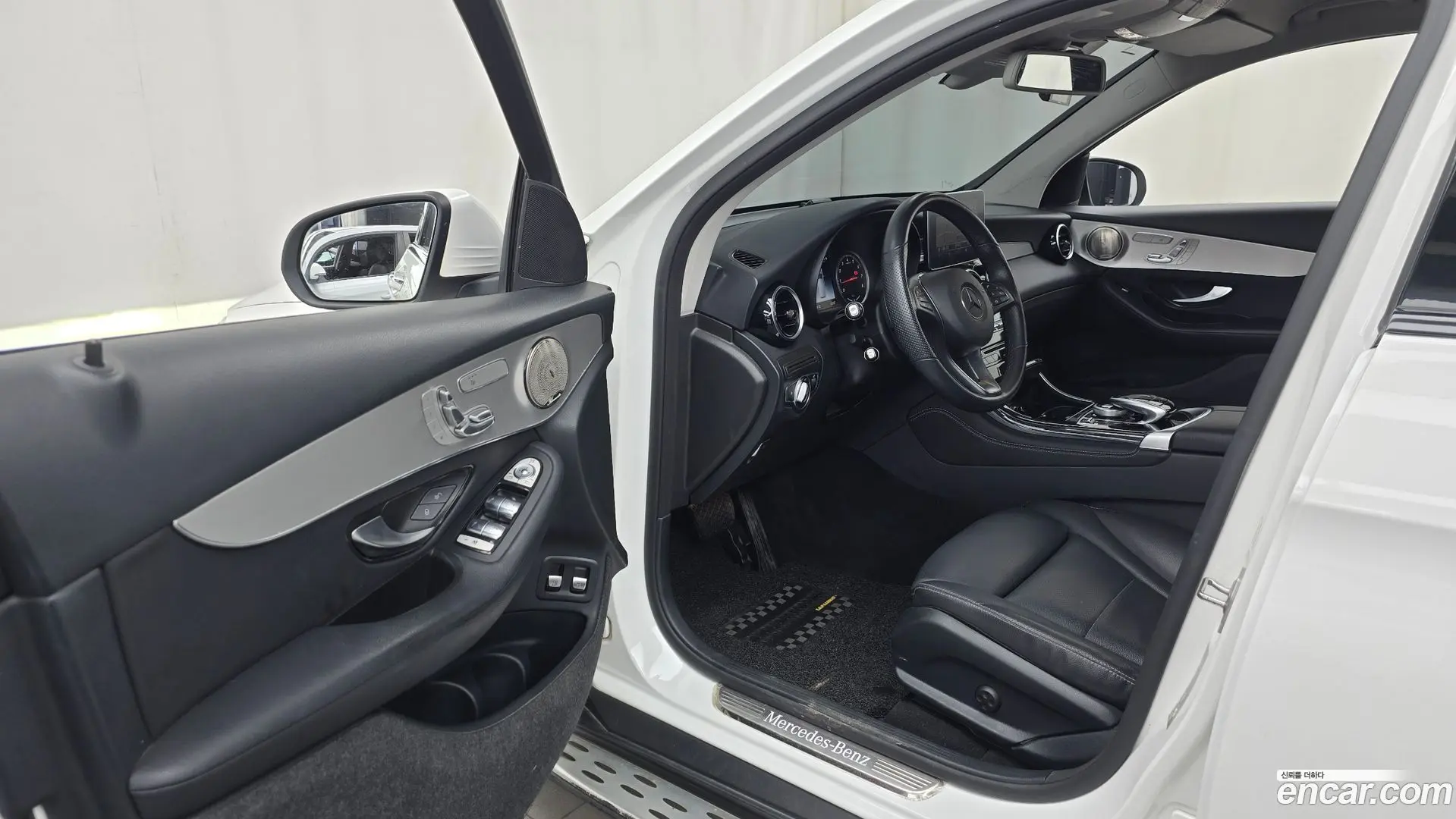 Mercedes-Benz GLC-Class GLC350e 4MATIC