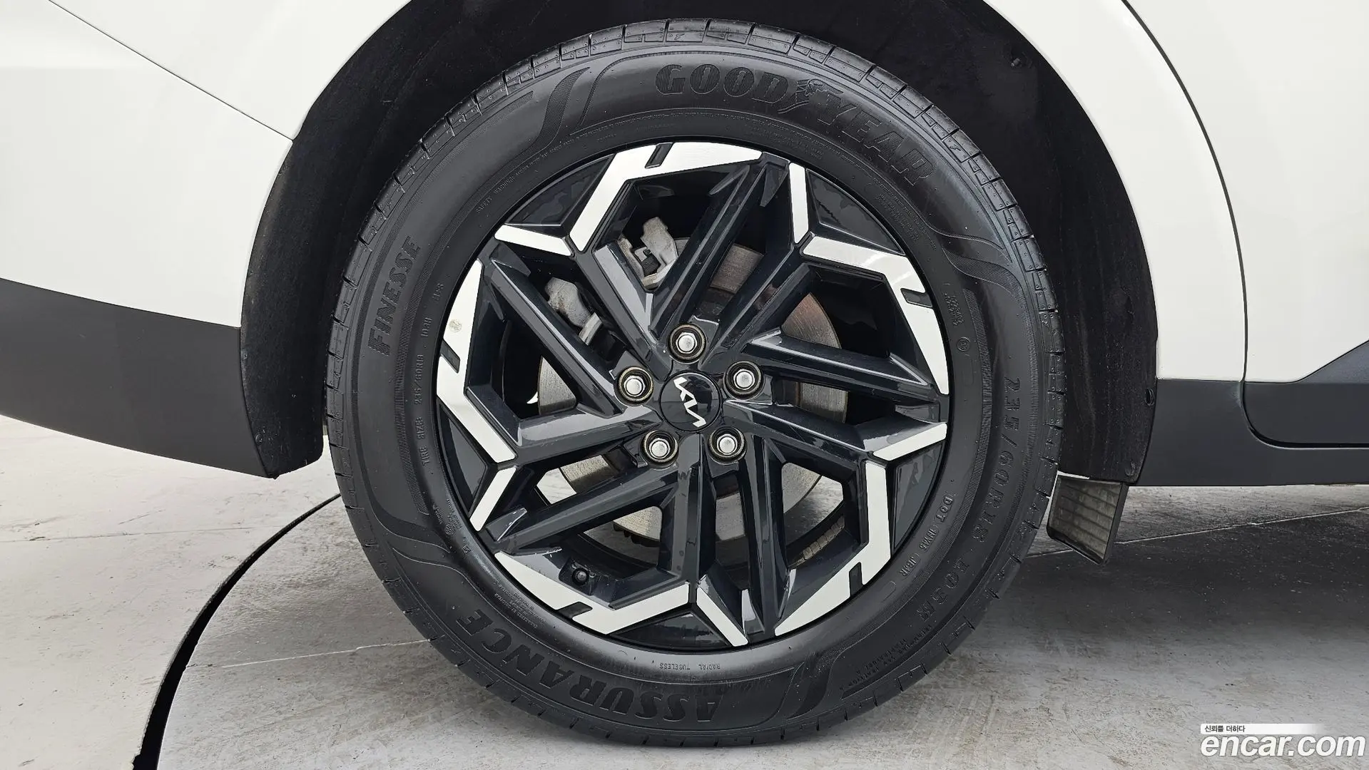 Kia Canival Diesel 9-Seater Prestige