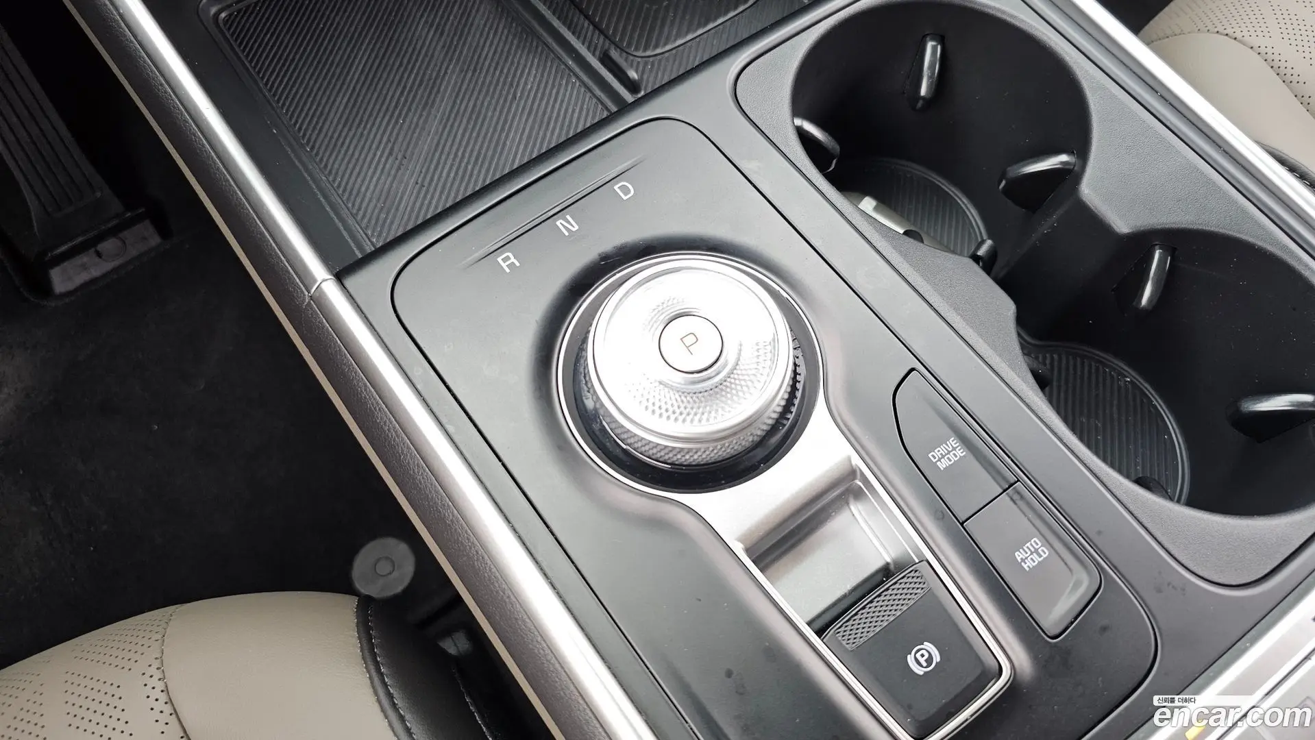 Kia Canival Diesel 9-Seater Prestige