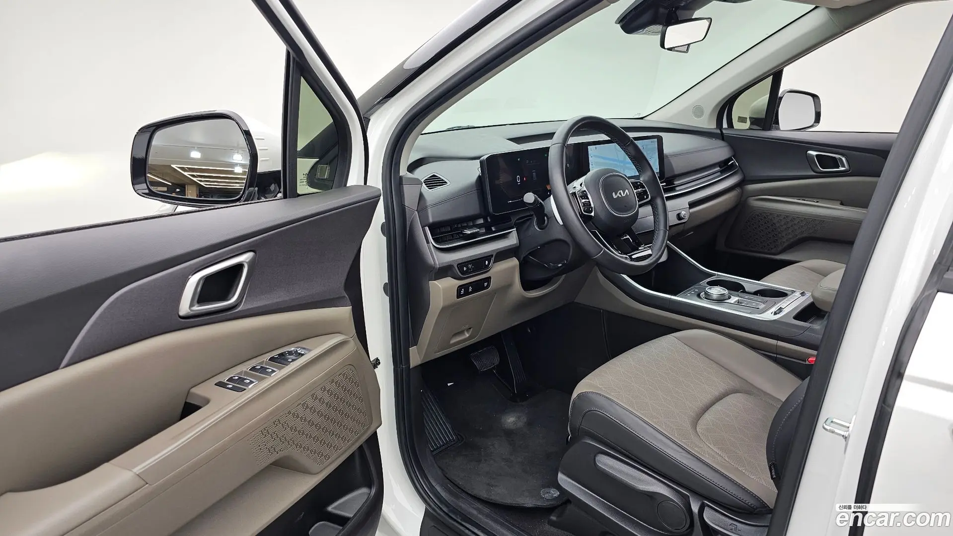 Kia Canival Diesel 9-Seater Prestige