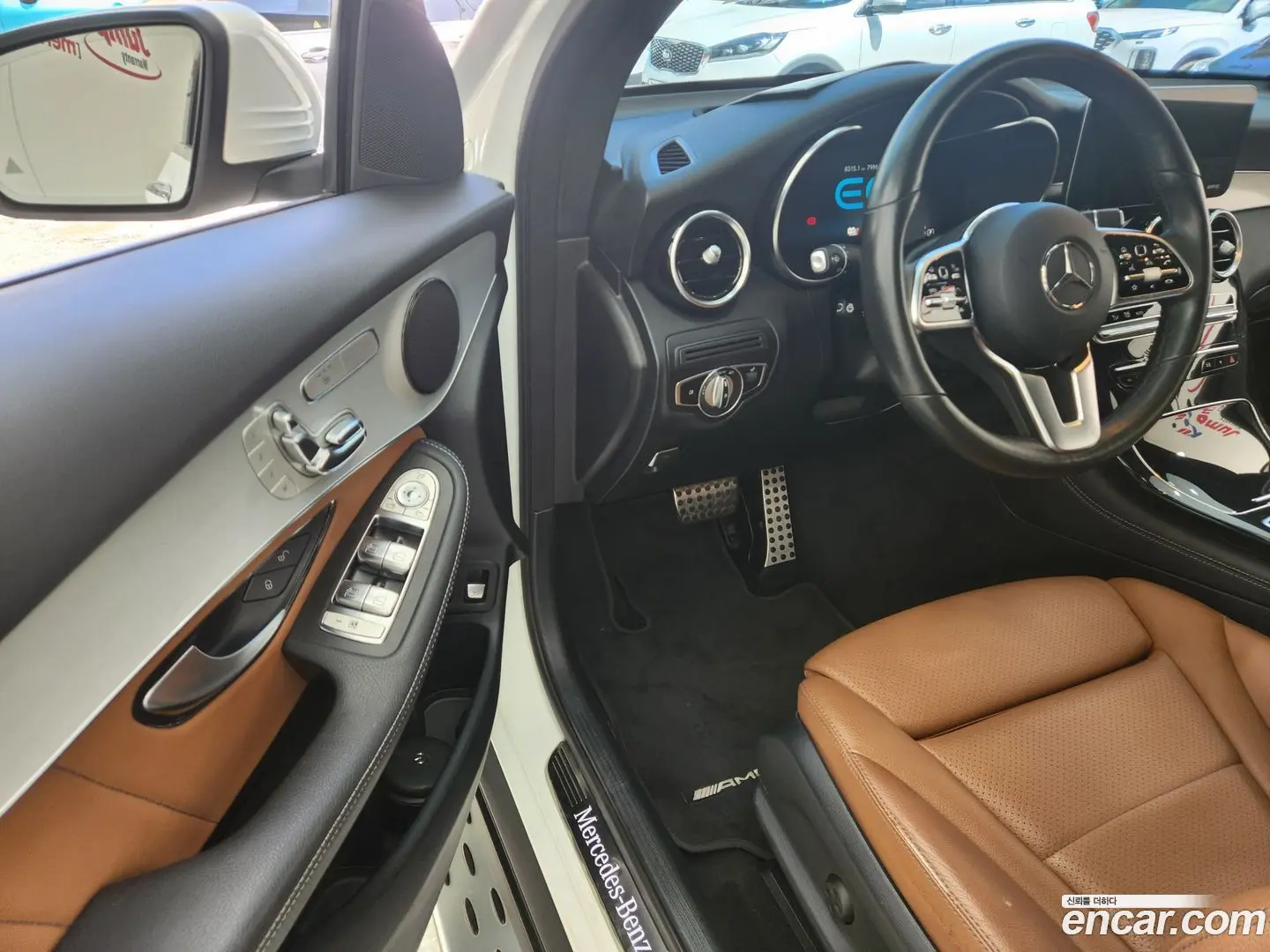 Mercedes-Benz GLC-Class GLC300e 4MATIC