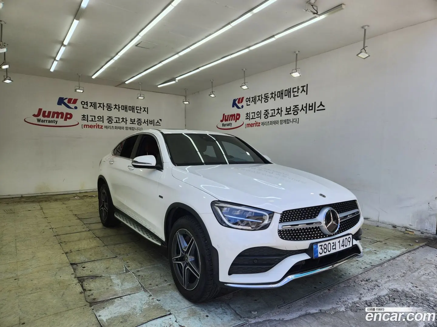 Mercedes-Benz GLC-Class GLC300e 4MATIC