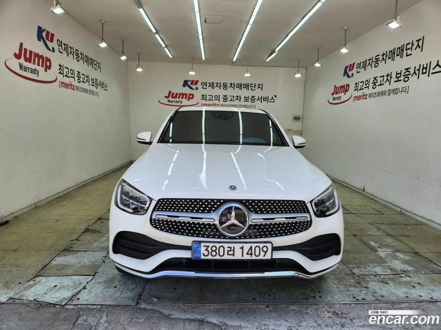 Mercedes-Benz GLC-Class GLC300e 4MATIC