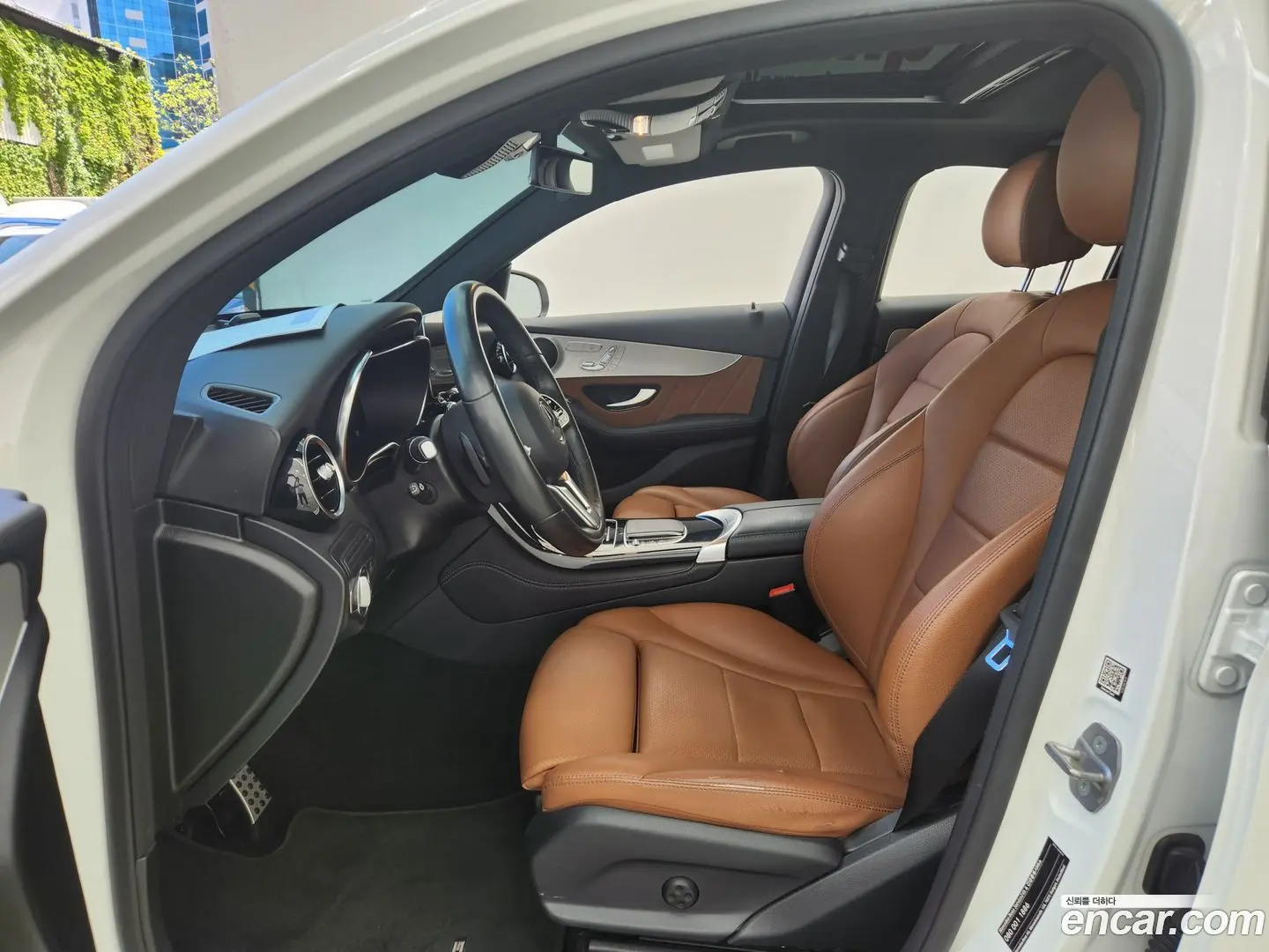 Mercedes-Benz GLC-Class GLC300e 4MATIC