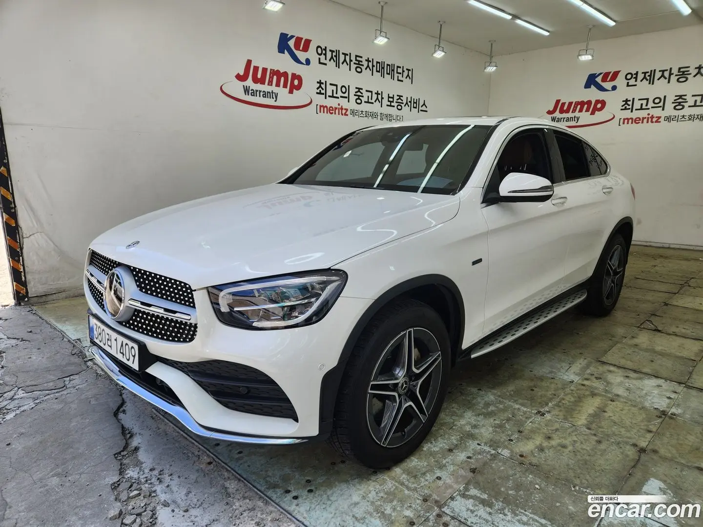 Mercedes-Benz GLC-Class GLC300e 4MATIC