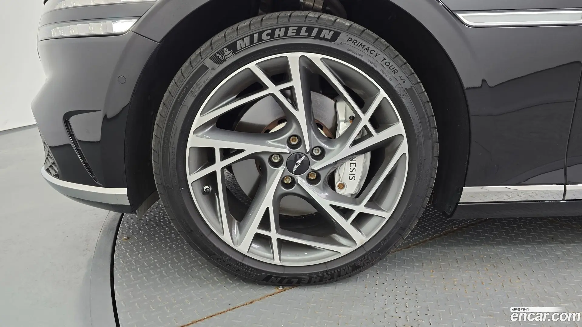 Genesis G90 Gasoline 3.5 Turbo AWD 2021