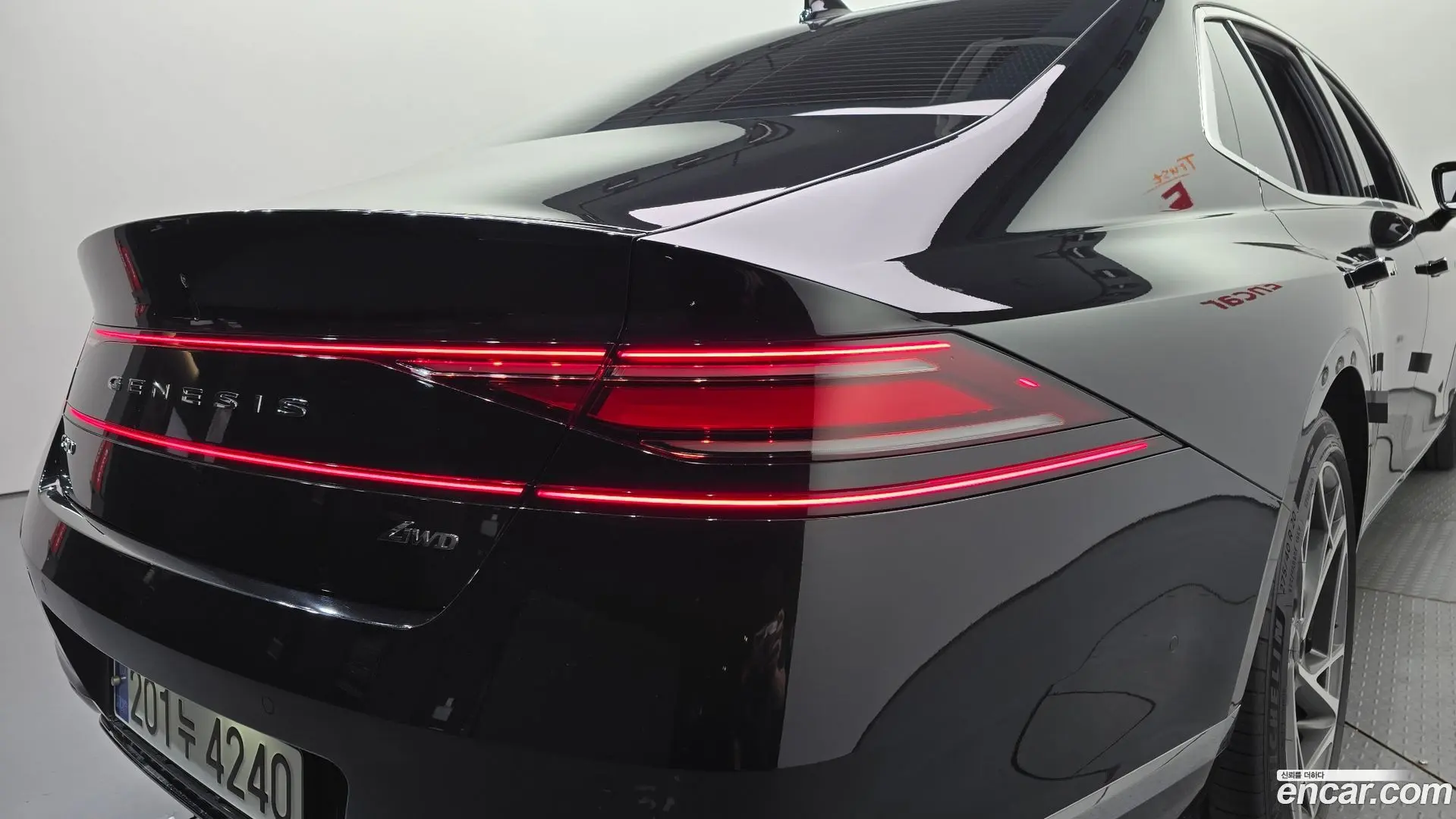 Genesis G90 Gasoline 3.5 Turbo AWD 2021
