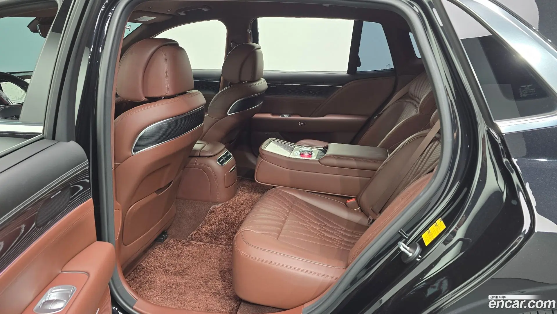 Genesis G90 Gasoline 3.5 Turbo AWD 2021
