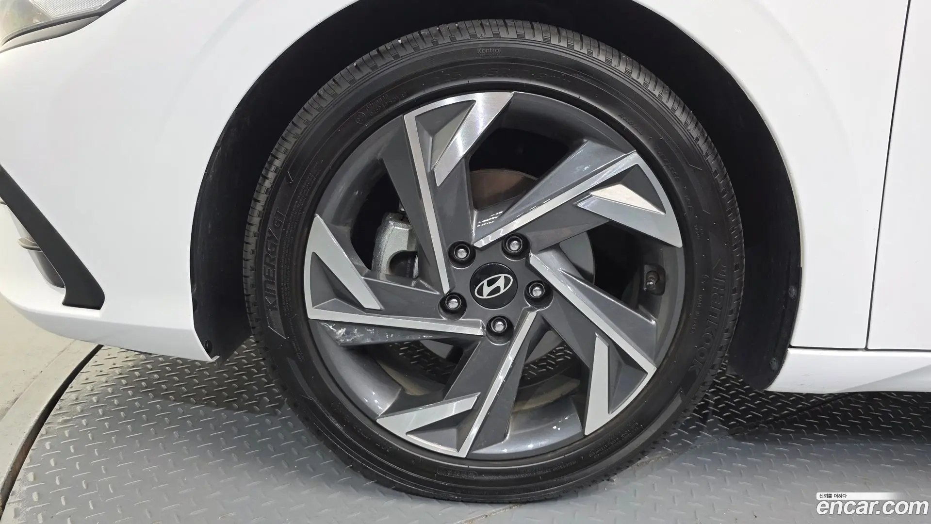 Hyundai AVANTE 1.6 2023