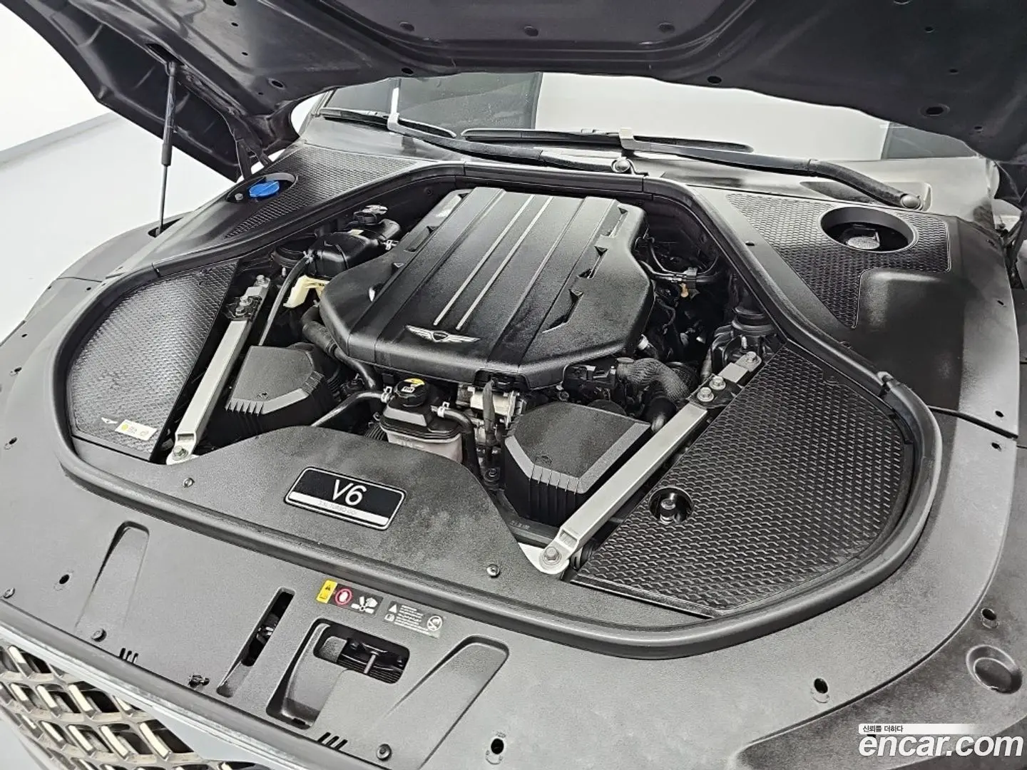 Genesis G90 Gasoline 3.5 Turbo AWD 2021