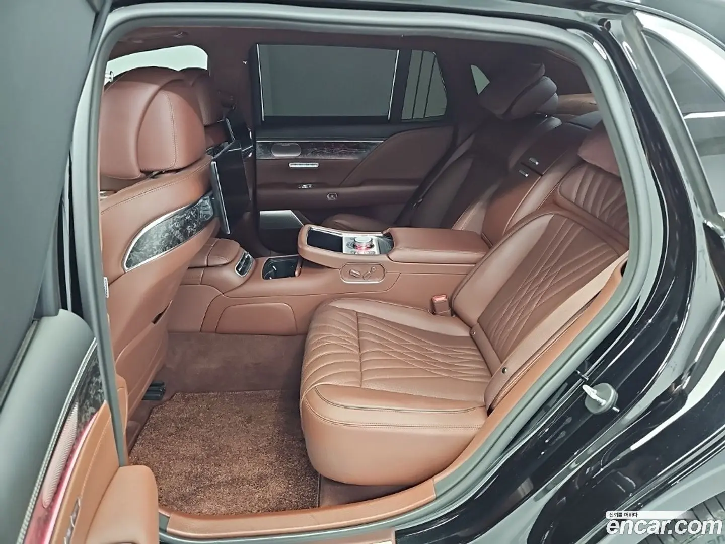 Genesis G90 Gasoline 3.5 Turbo AWD 2021