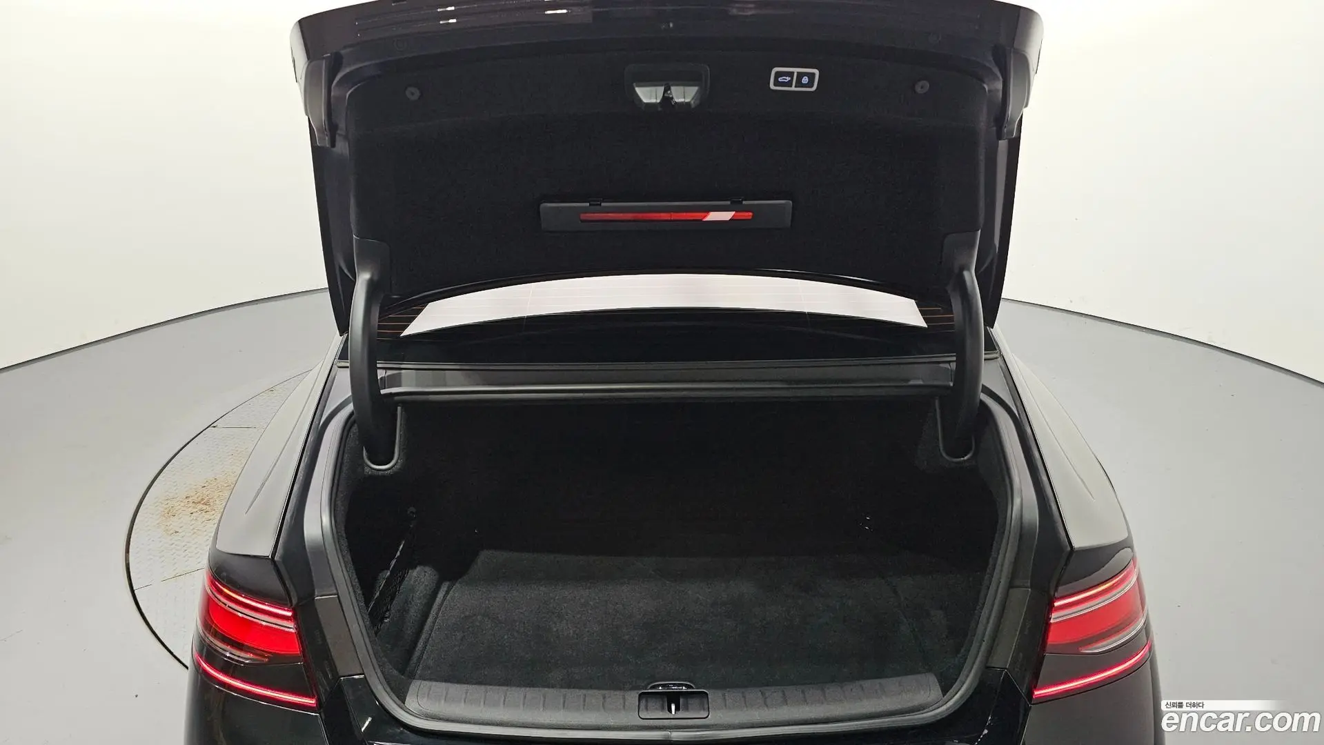 Genesis G90 Gasoline 3.5 Turbo AWD 2021
