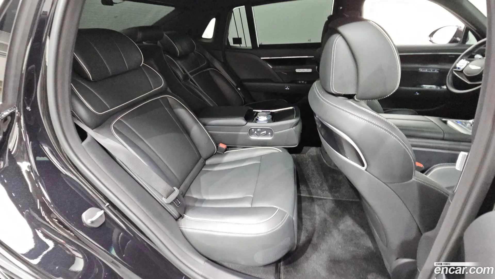 Genesis G90 Gasoline 3.5 Turbo AWD 2021