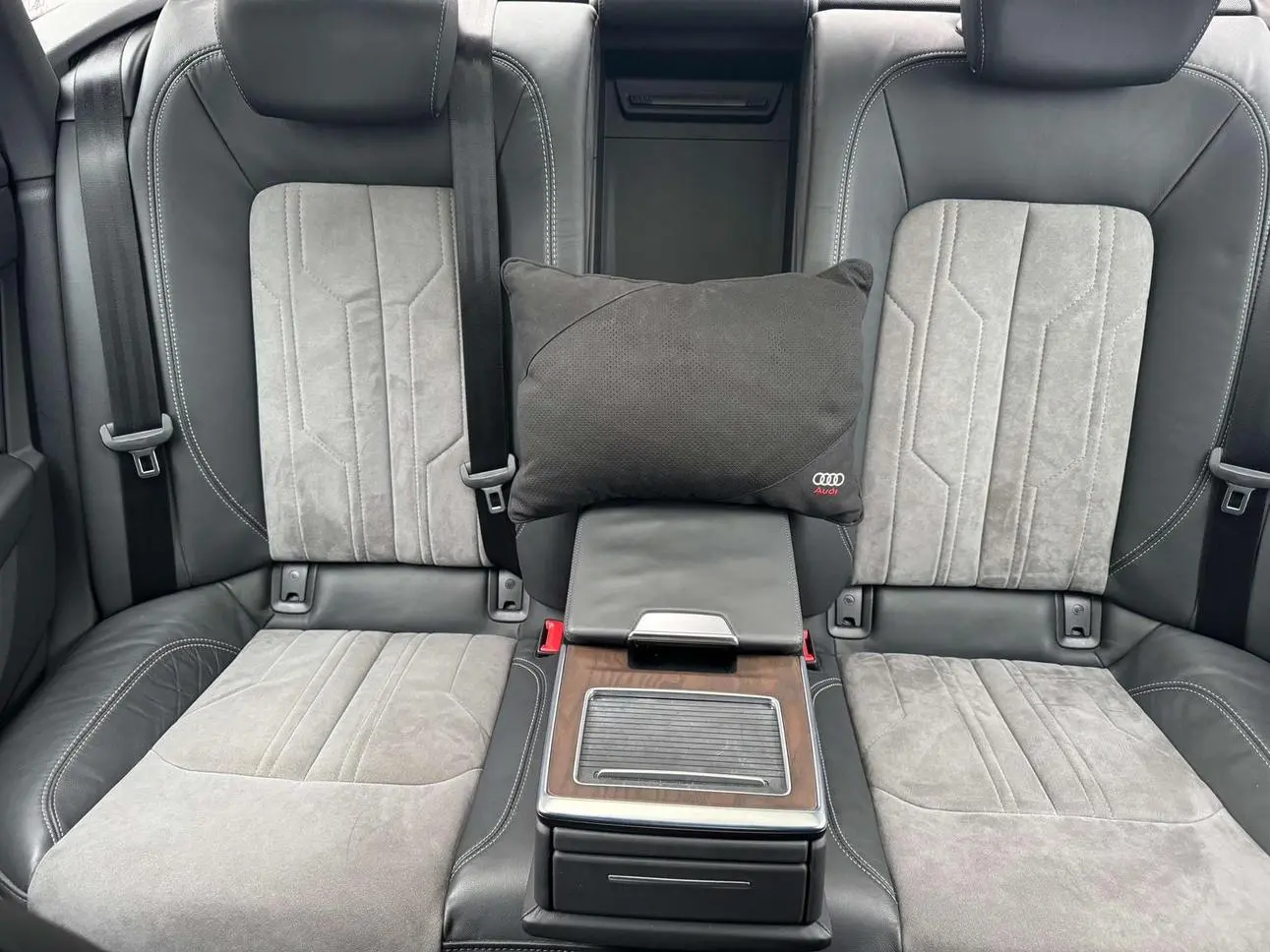 Audi A6L PHEV 2020 55 TFSIe quattro