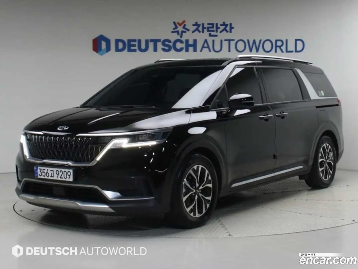 Kia Canival Diesel 9-Seater Noblesse