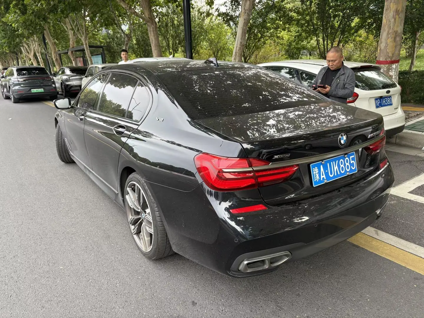 BMW 7 Series 2018 M760Li xDrive
