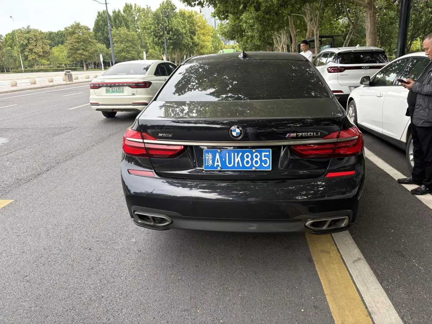 BMW 7 Series 2018 M760Li xDrive