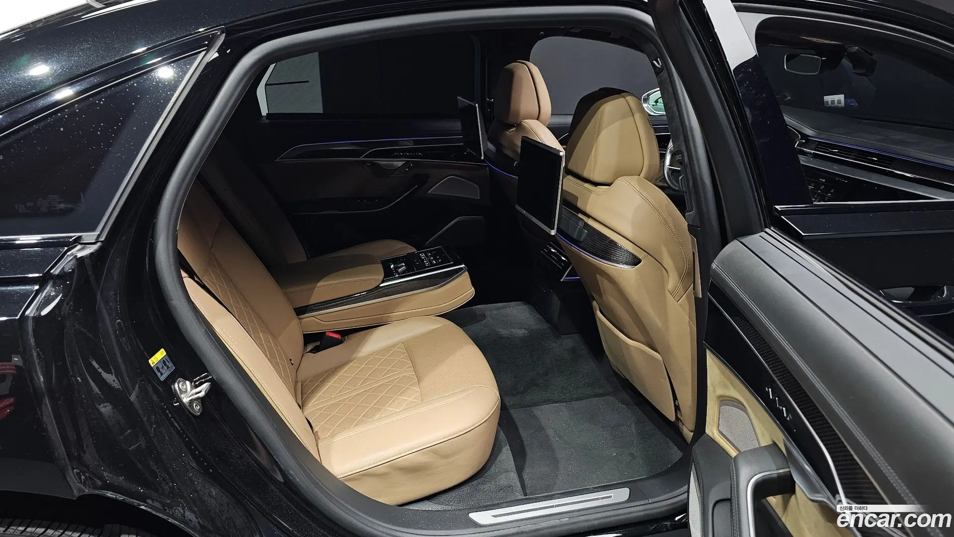 Audi S8 4.0 TFSI Quattro LWB