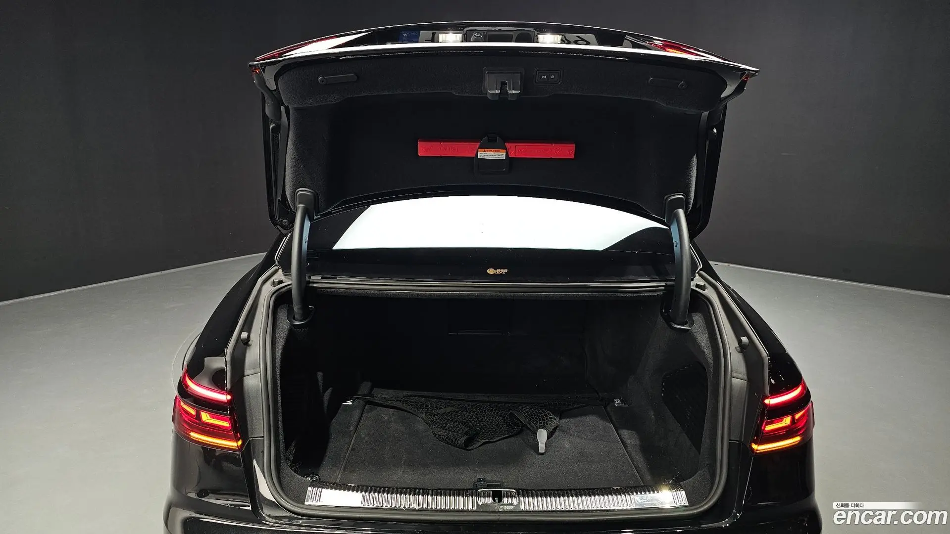 Audi S8 4.0 TFSI Quattro LWB