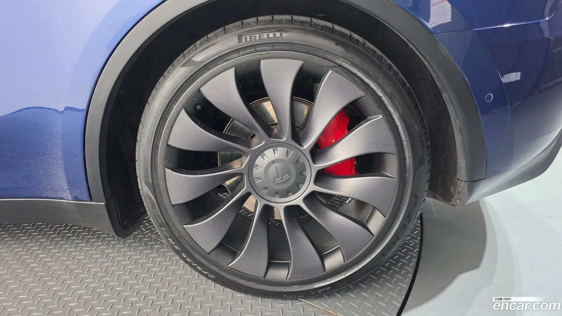 Tesla Model Y Performance AWD