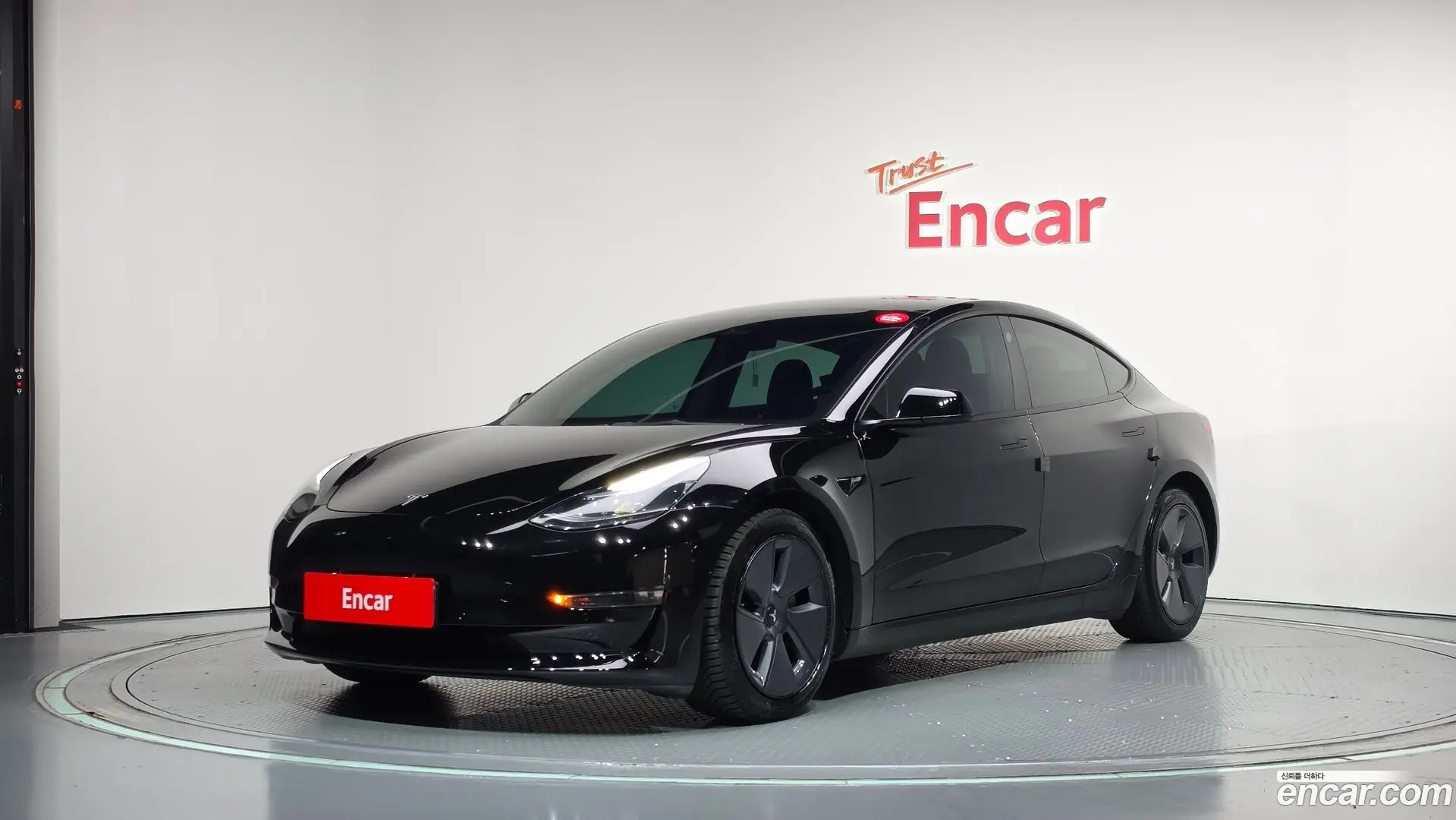 Tesla Model 3 RWD