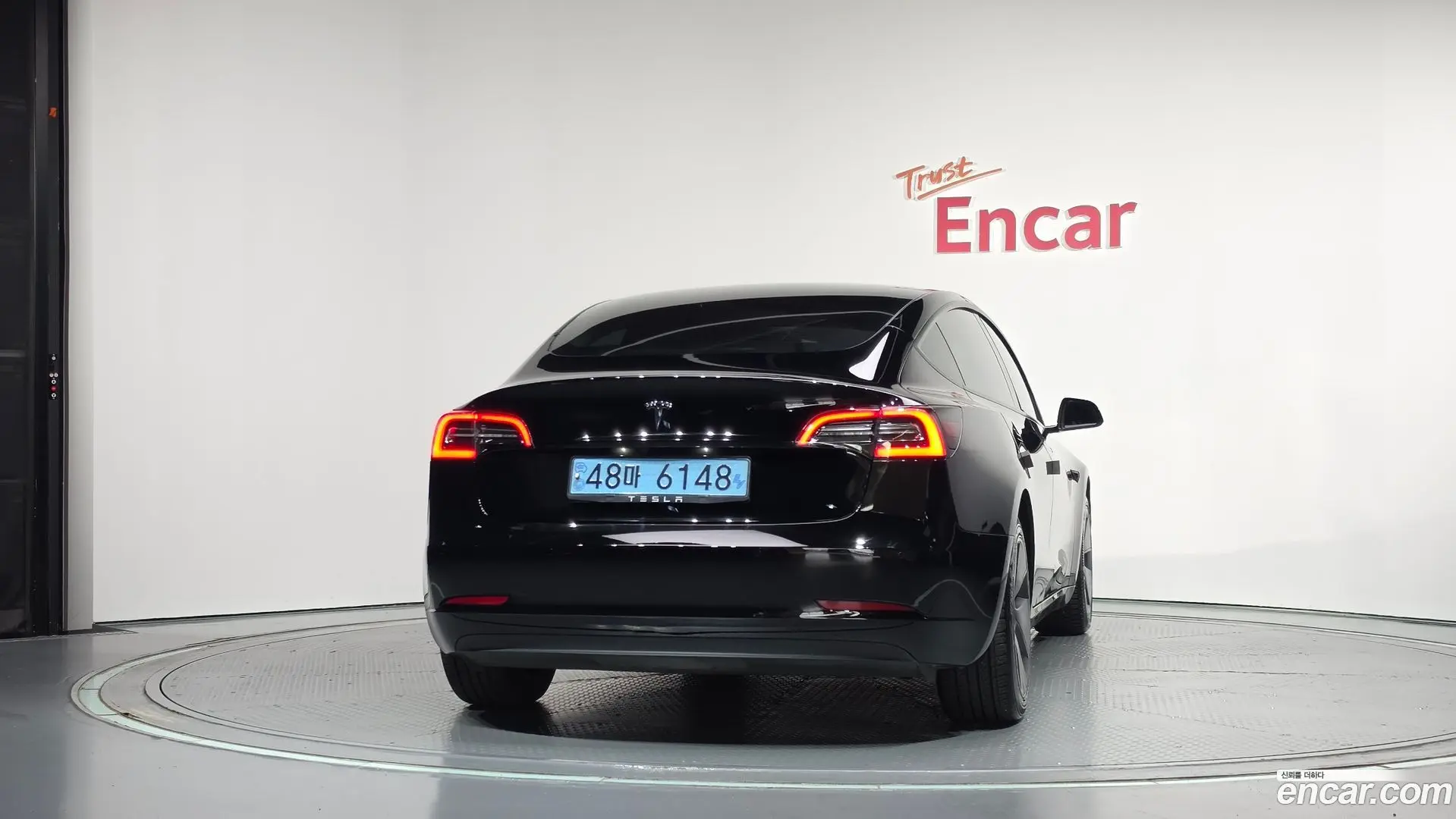 Tesla Model 3 RWD