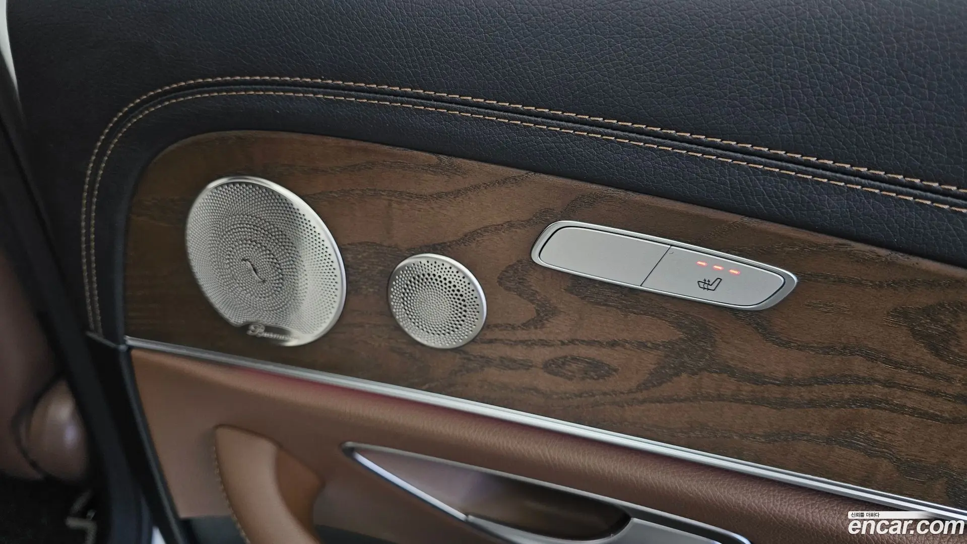 Mercedes-Benz E-Class E300e 4MATIC Exclusive