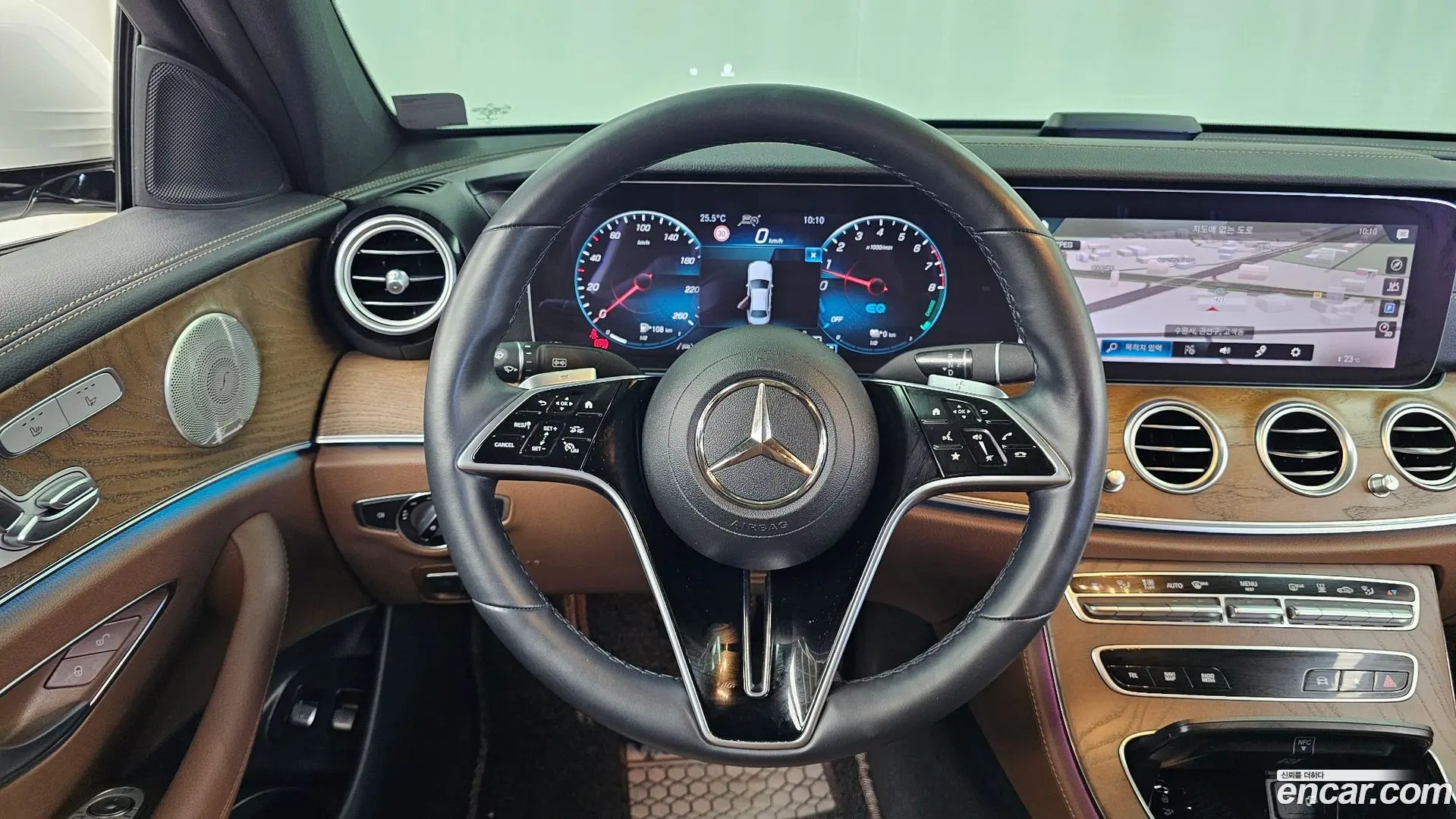 Mercedes-Benz E-Class E300e 4MATIC Exclusive