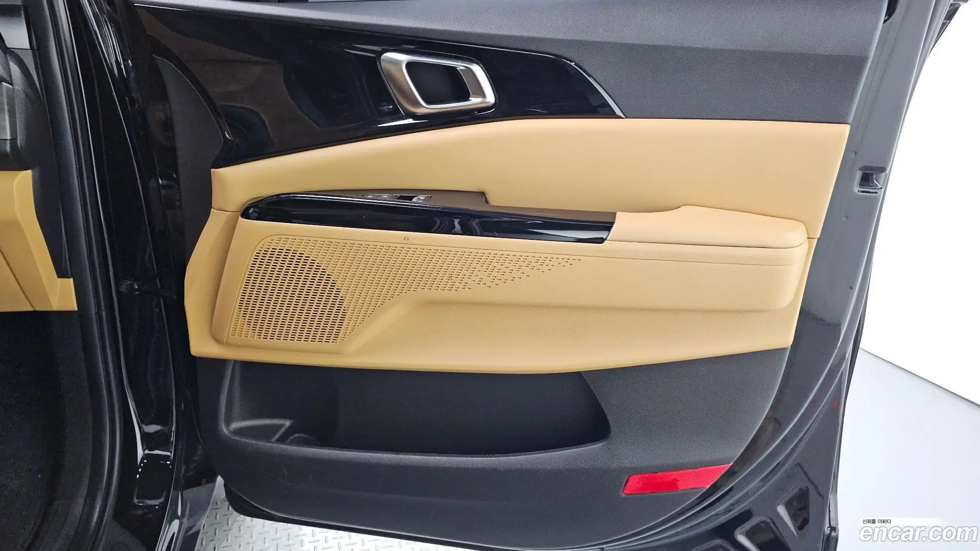 Kia Canival Gasoline 11-Seater Noblesse 2020