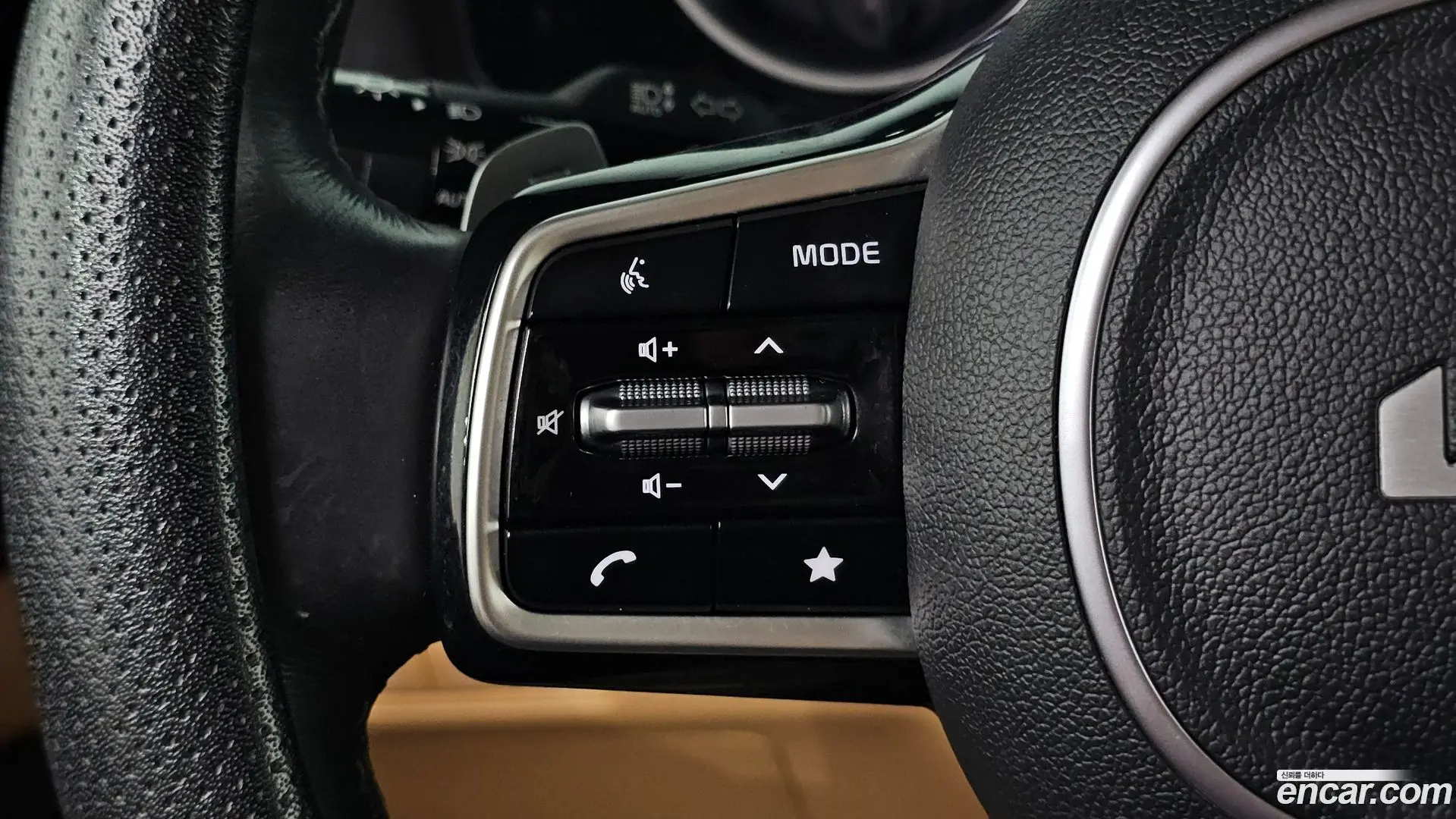 Kia Canival Gasoline 11-Seater Noblesse 2020