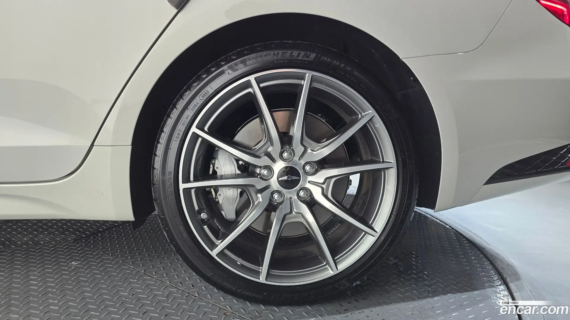 Genesis G70 Gasoline 2.5T 2WD