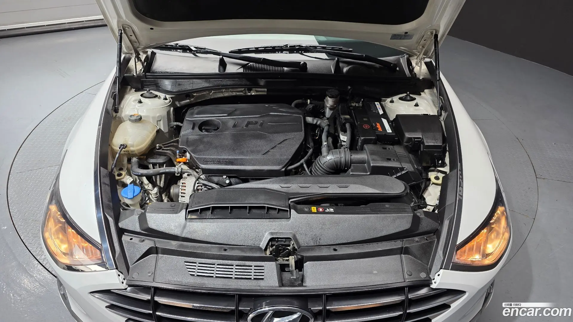 Hyundai Sonata 2.0 LPG(rental car)