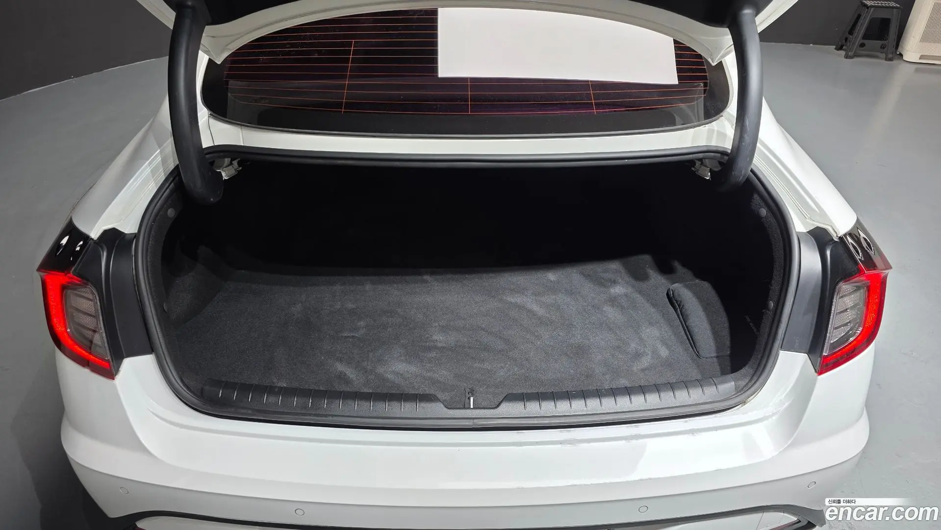 Hyundai Sonata 2.0 LPG(rental car)