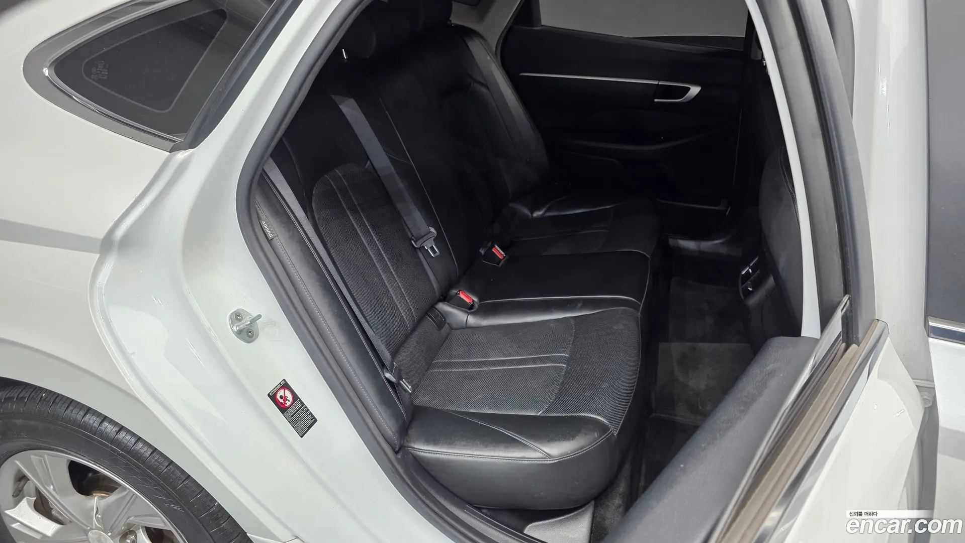 Hyundai Sonata 2.0 LPG(rental car)