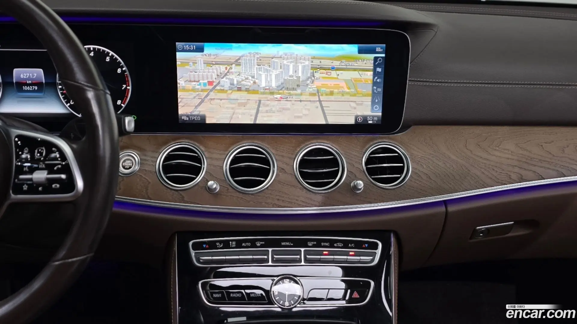 Mercedes-Benz E-Class E300 4MATIC Exclusive 2016