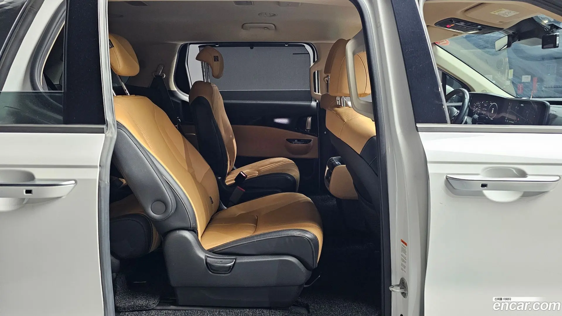 Kia Canival Diesel 9-Seater Signature