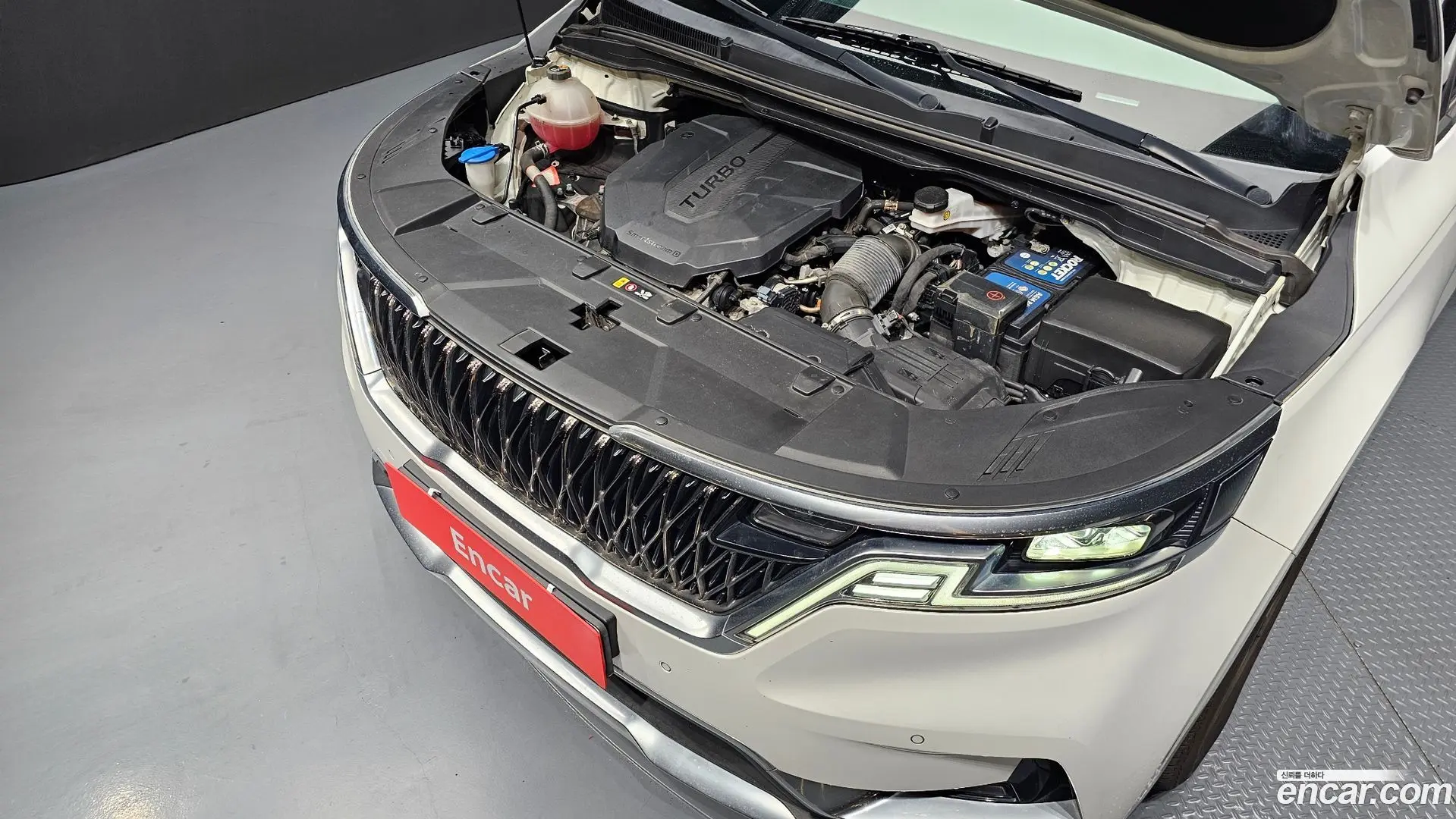 Kia Canival Diesel 9-Seater Signature