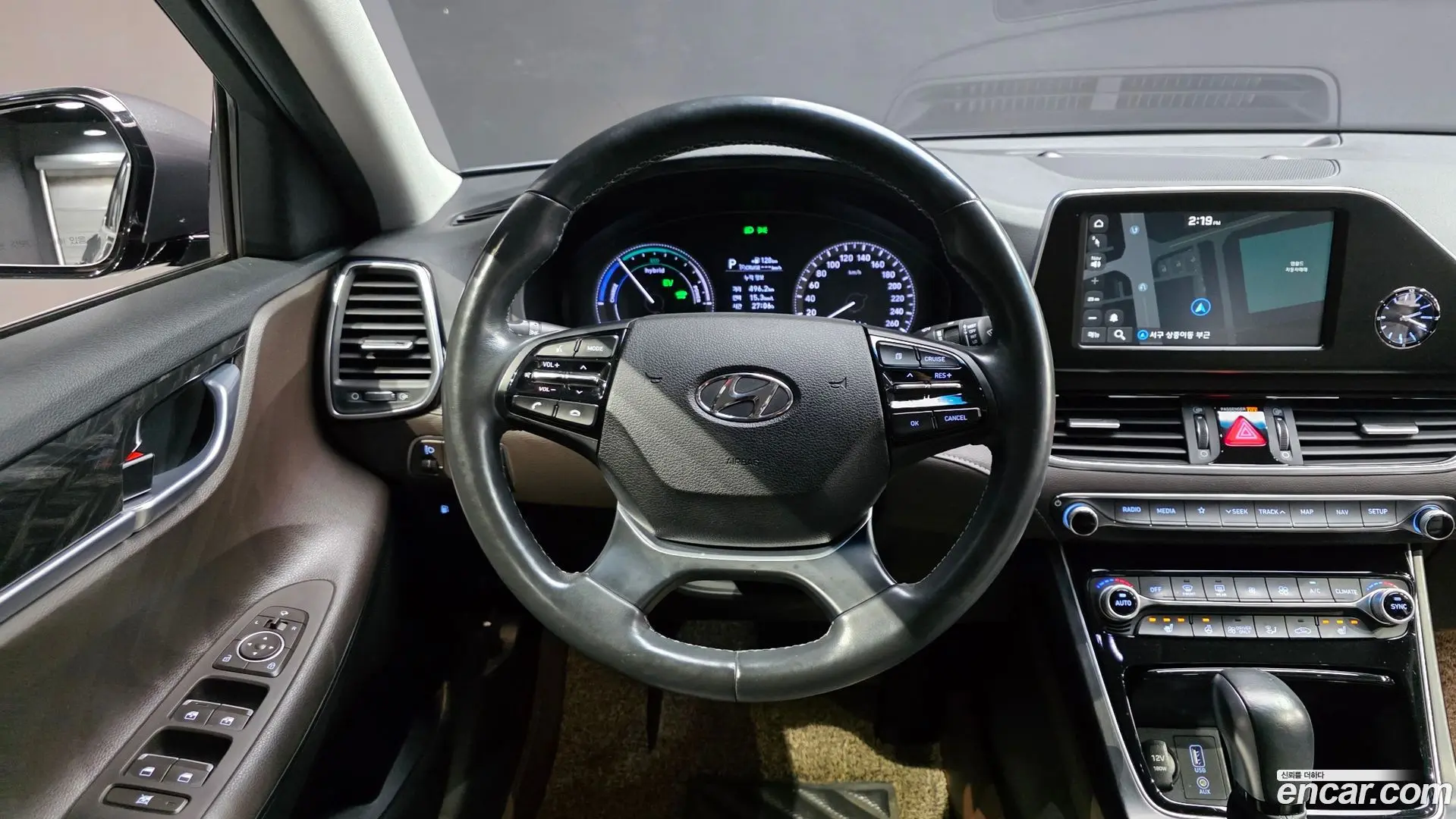 Hyundai Grandeur Premium
