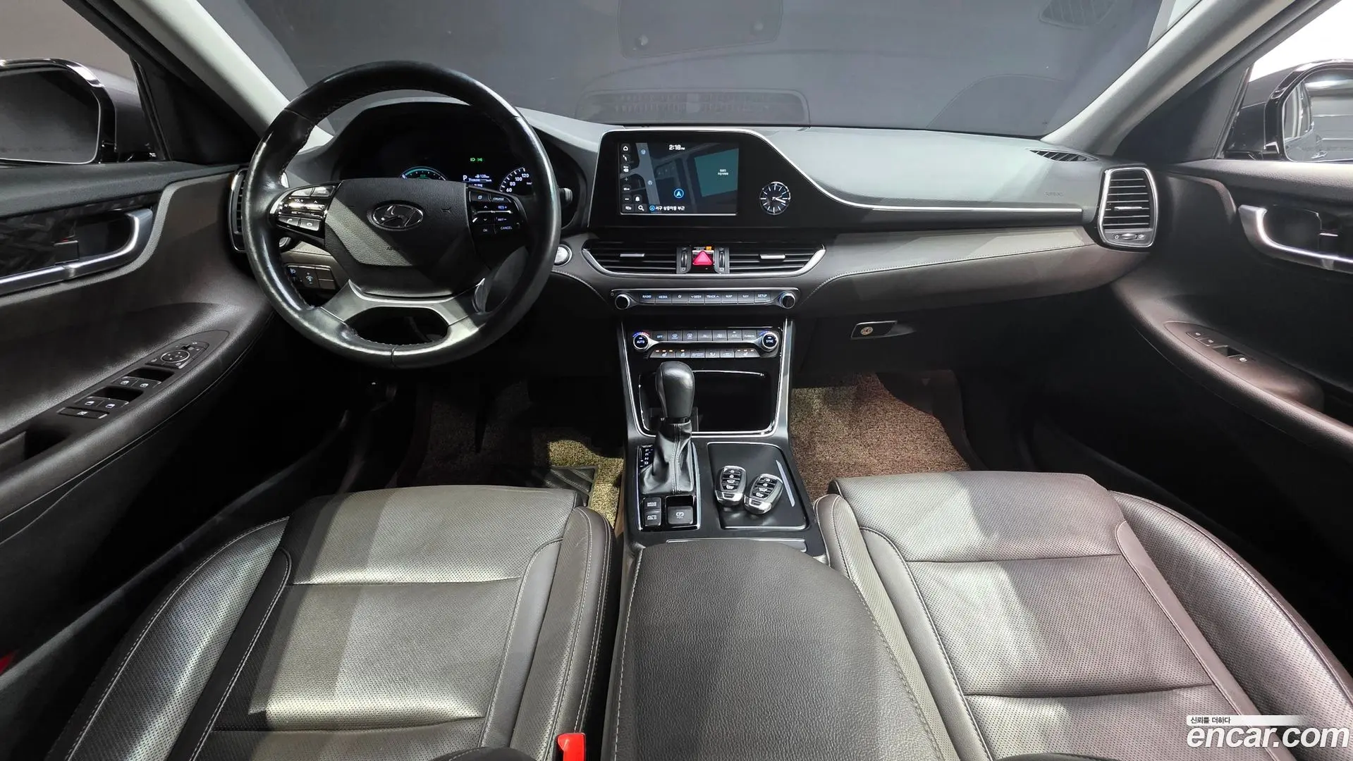 Hyundai Grandeur Premium