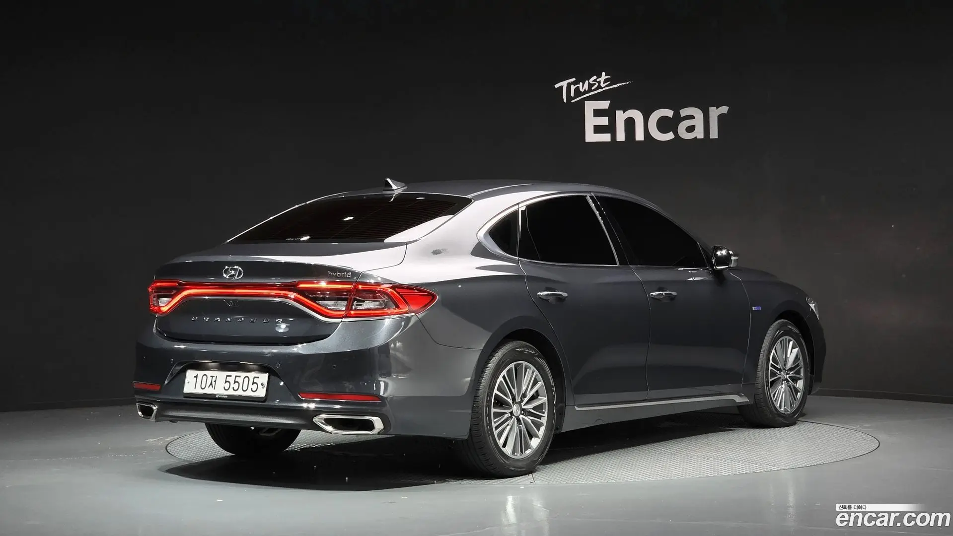 Hyundai Grandeur Premium