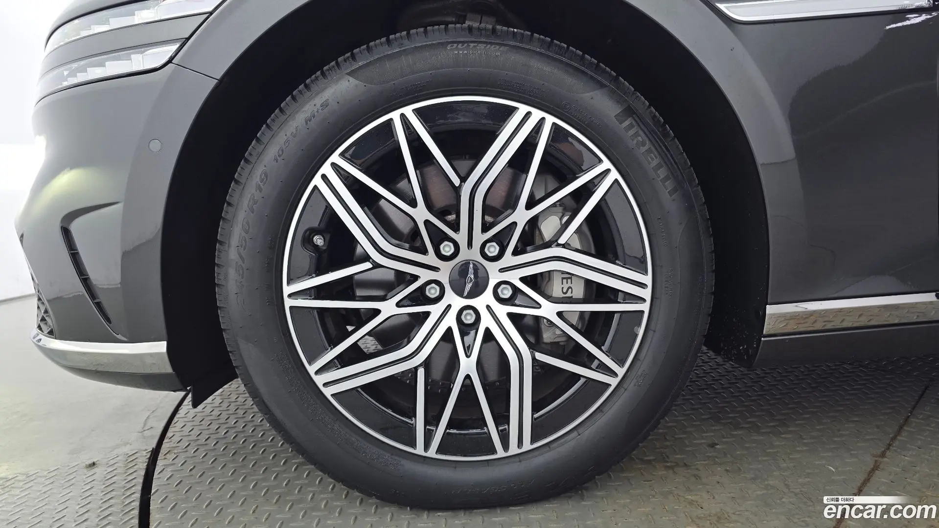 Genesis G90 Gasoline 3.5 Turbo AWD 2021