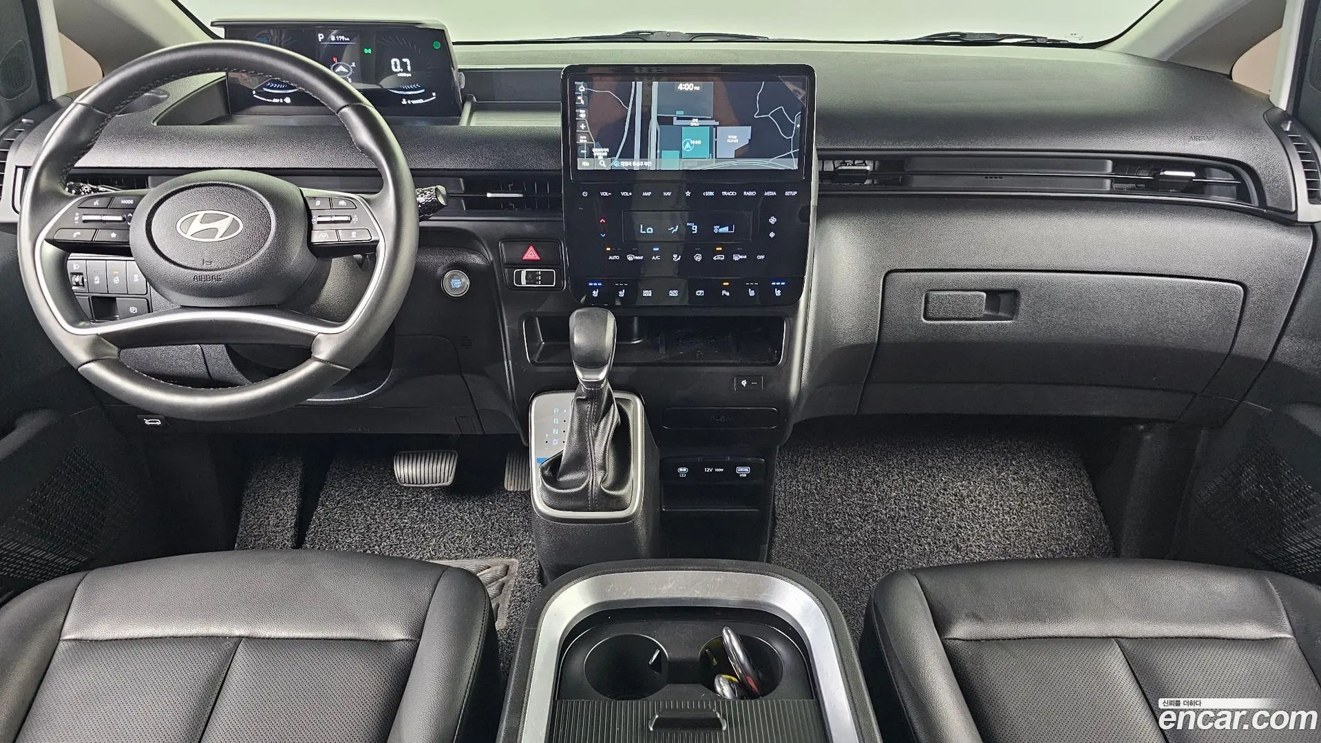 Hyundai Staria Cargo 5-Seater 2022