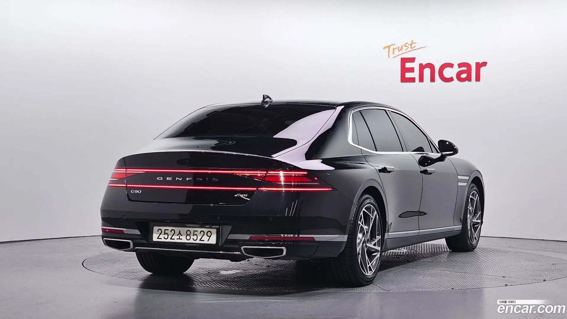 Genesis G90 Gasoline 3.5 Turbo AWD 2021