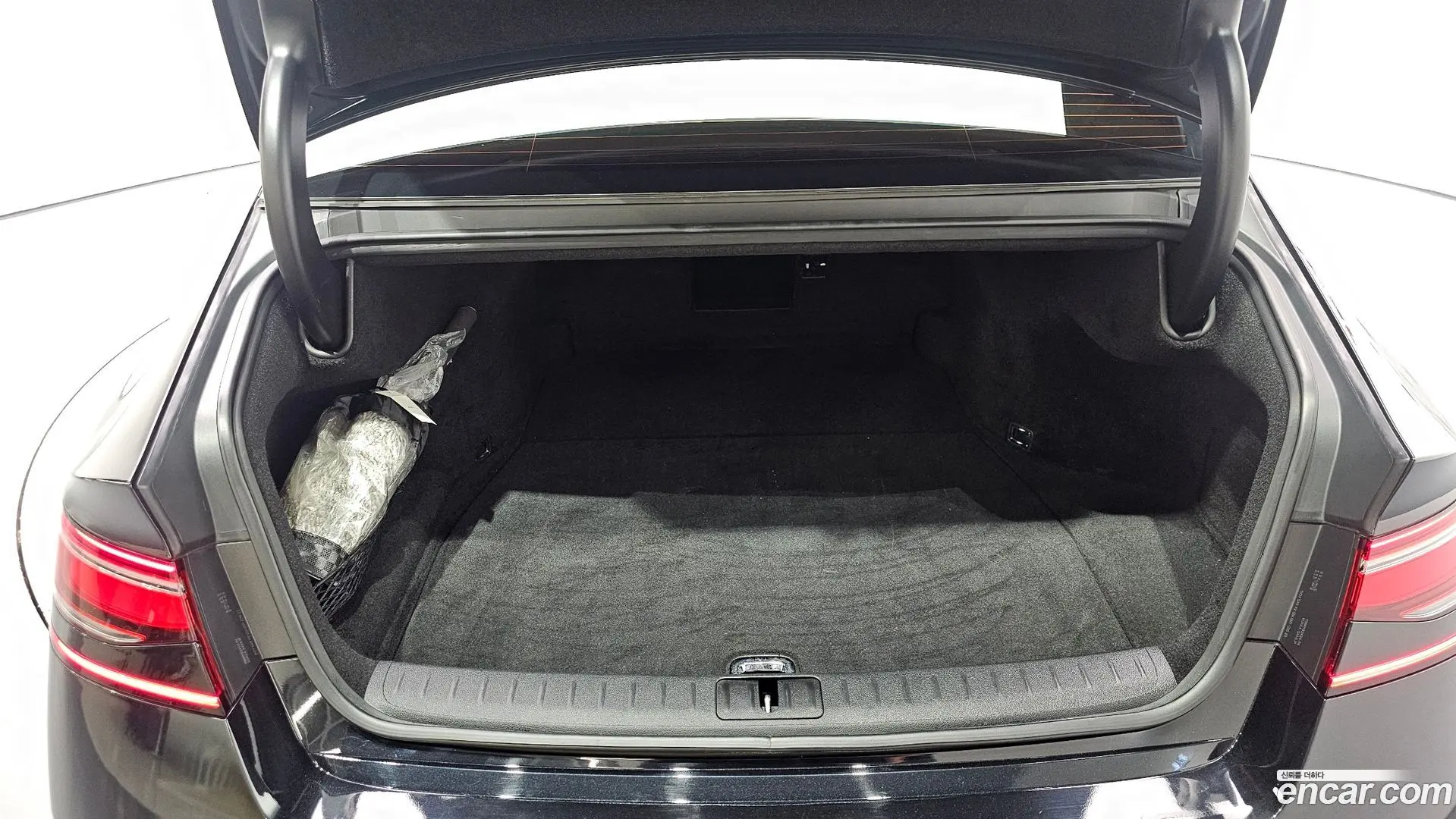 Genesis G90 Gasoline 3.5 Turbo AWD 2021